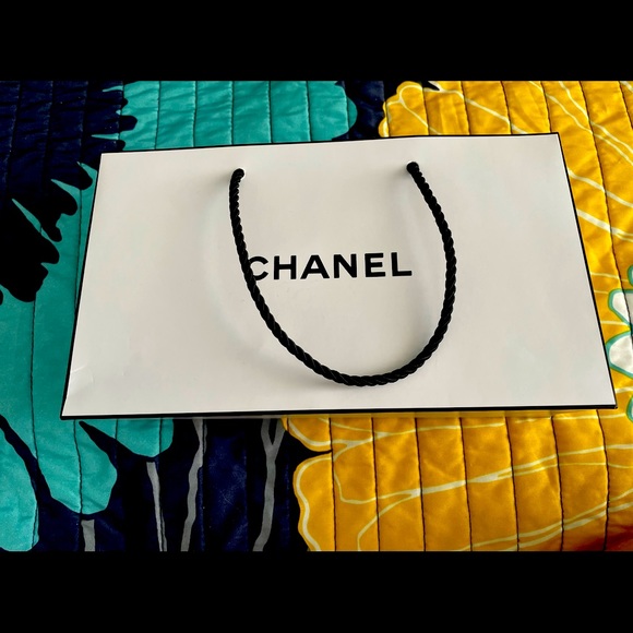 Paper bag chanel - Picture 1 of 5